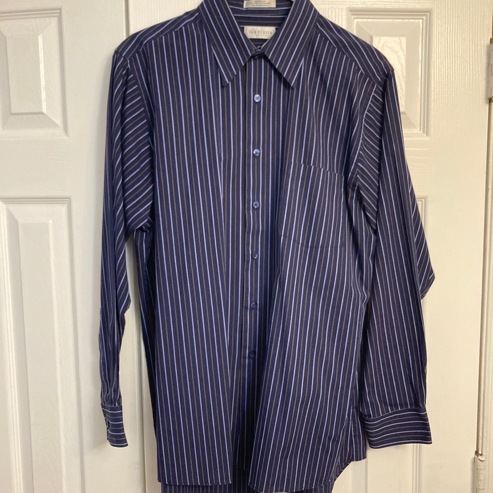 Men’s Van Heusen Dress Shirt
